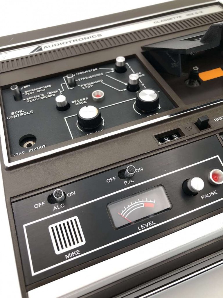 Audiotronics 152 S-2 Vintage Portable Professional Tape Player Recorder 02