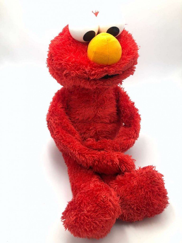 Elmo Chillin