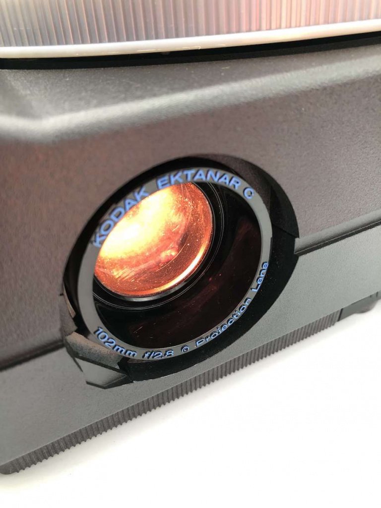 Kodak Carousel 4600 Photo Slide Projector Vintage 02