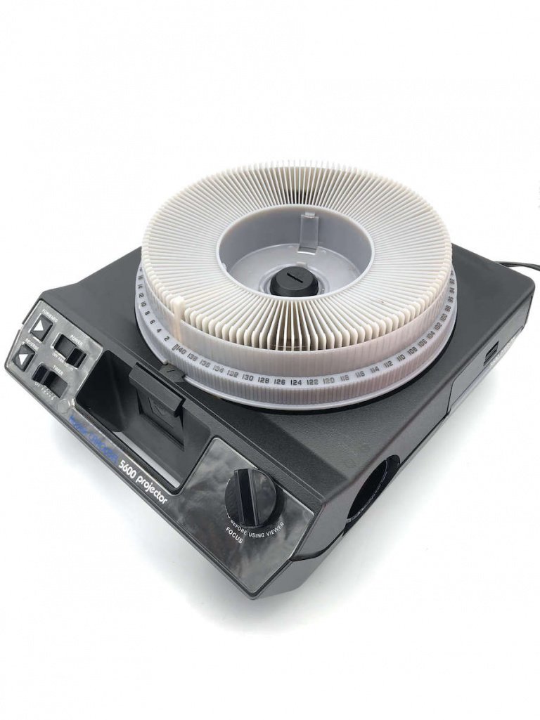 Kodak Carousel 5600 Photo Slide Projector 01