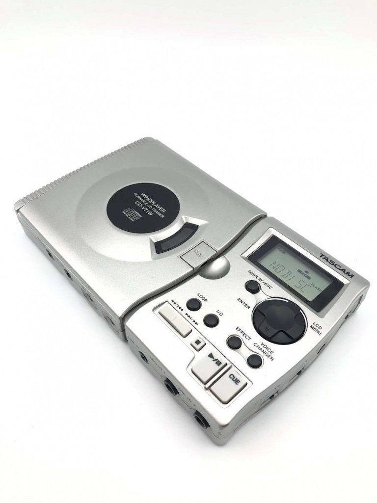 Tascam CD-VT1W Portable CD Trainer 01